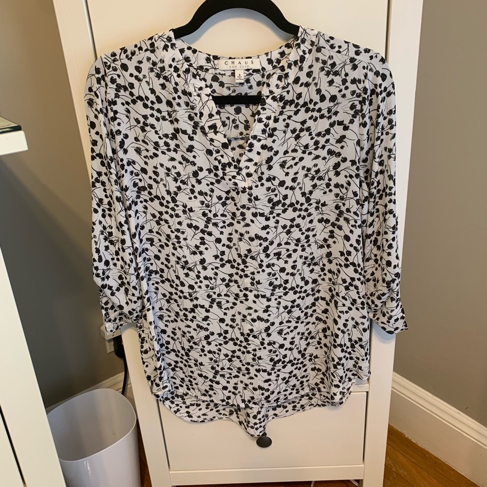 Chaus top - size small